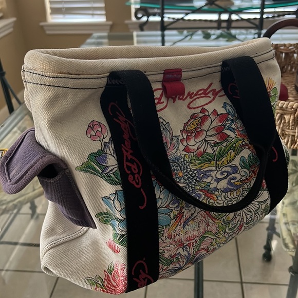 SOLD.  Ed Hardy Tote bag - Picture 1 of 16